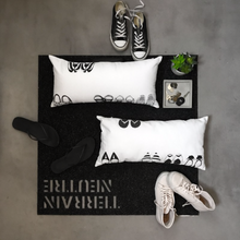 Charger l'image dans la galerie, À plate couture - Coussin Phentex